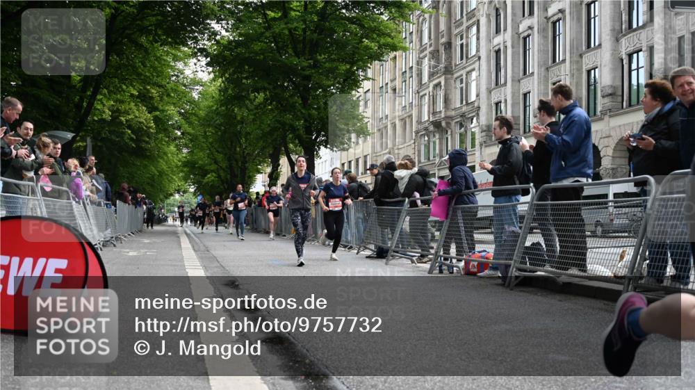 14.06.2026 - REWE Women's Run J. Mangold http://msf.ph/oto/9757732 14.06.2026 10:57:02 Ziel 5006, 5048, 5333, 5683, 5753, 5913, 5933 meine-sportfotos.de