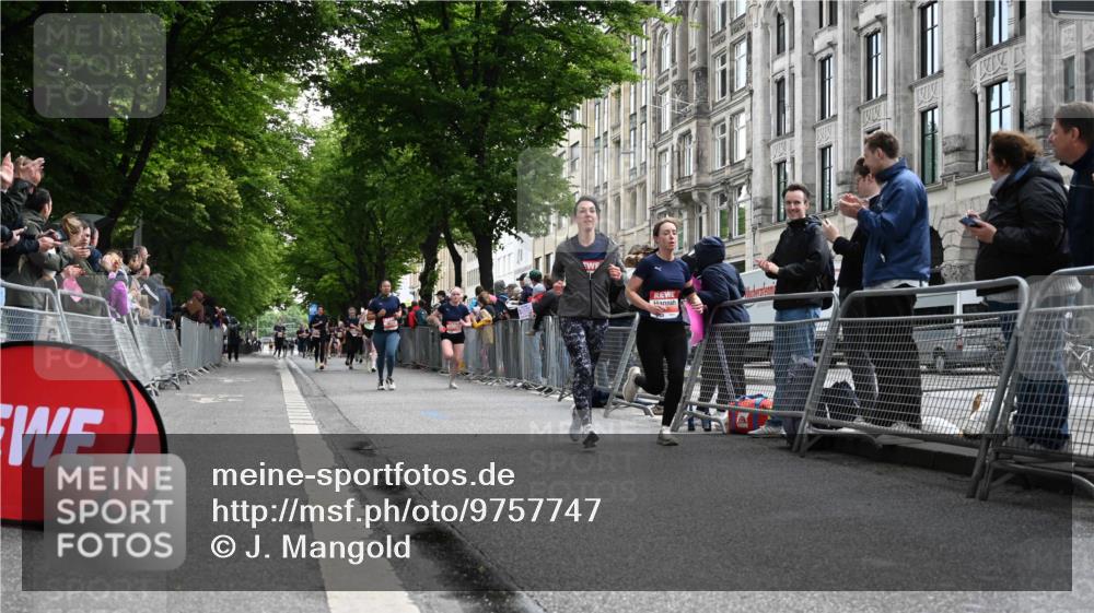 14.06.2026 - REWE Women's Run J. Mangold http://msf.ph/oto/9757747 14.06.2026 10:57:04 Ziel 5006, 5333, 5753, 5913, 5933 meine-sportfotos.de