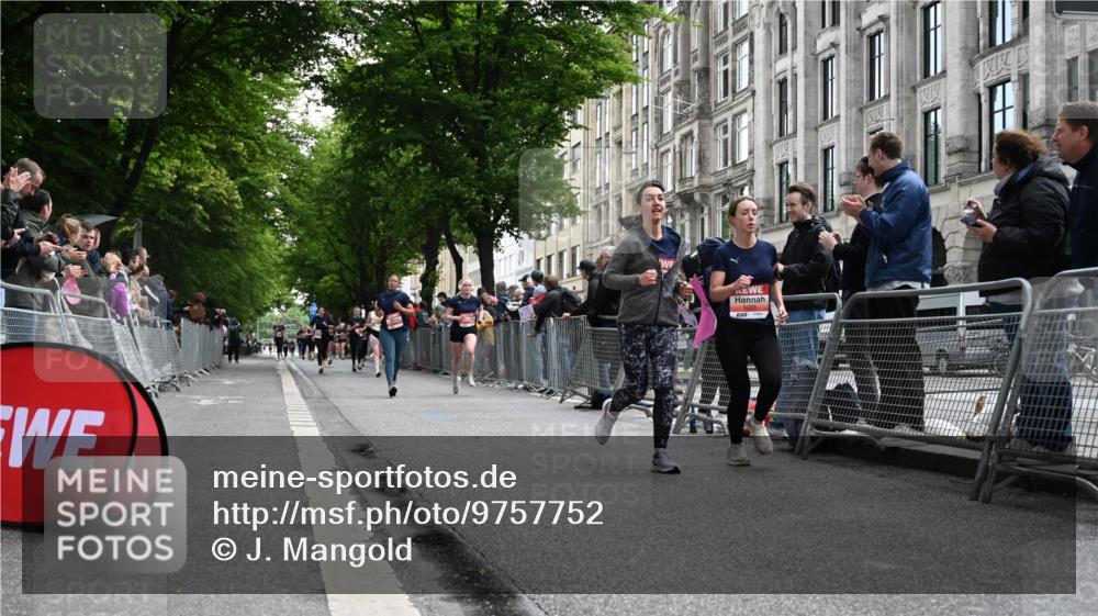 14.06.2026 - REWE Women's Run J. Mangold http://msf.ph/oto/9757752 14.06.2026 10:57:04 Ziel 5006, 5333, 5753, 5913, 5933 meine-sportfotos.de