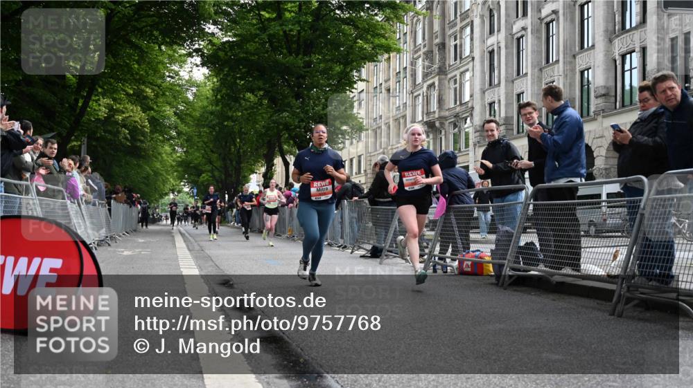 14.06.2026 - REWE Women's Run J. Mangold http://msf.ph/oto/9757768 14.06.2026 10:57:07 Ziel 5006, 5202, 5228, 5753, 5806, 5913, 5933 meine-sportfotos.de