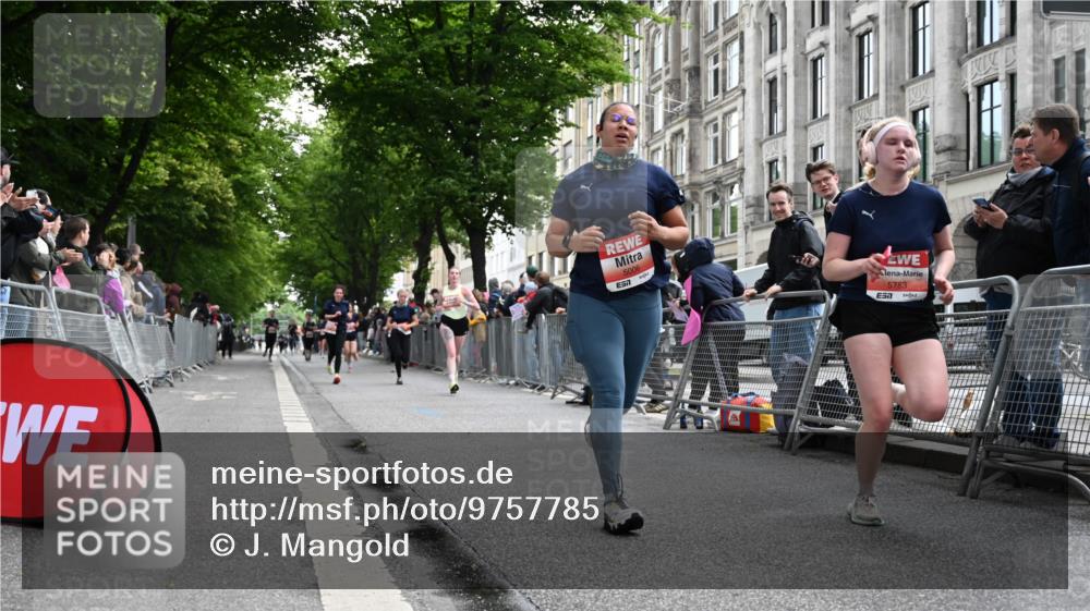 14.06.2026 - REWE Women's Run J. Mangold http://msf.ph/oto/9757785 14.06.2026 10:57:08 Ziel 5006, 5202, 5228, 5499, 5753, 5806, 5913, 5933 meine-sportfotos.de