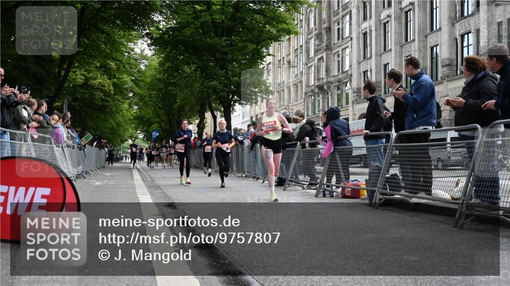 14.06.2026 - REWE Women's Run J. Mangold http://msf.ph/oto/9757807 14.06.2026 10:57:10 Ziel 5006, 5202, 5228, 5499, 5753, 5806, 5924 meine-sportfotos.de