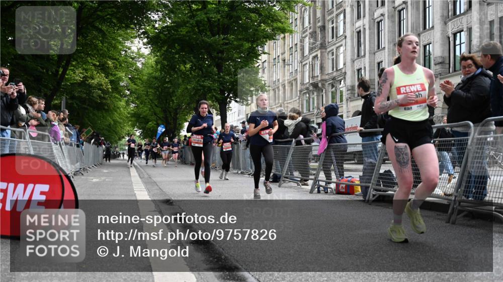 14.06.2026 - REWE Women's Run J. Mangold http://msf.ph/oto/9757826 14.06.2026 10:57:11 Ziel 5006, 5202, 5228, 5499, 5753, 5806, 5924 meine-sportfotos.de