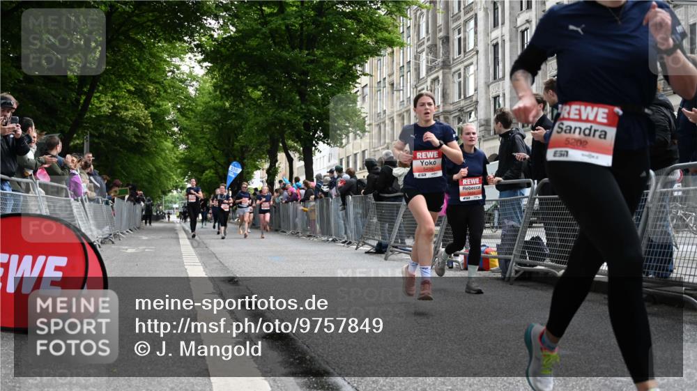14.06.2026 - REWE Women's Run J. Mangold http://msf.ph/oto/9757849 14.06.2026 10:57:14 Ziel 5202, 5228, 5255, 5280, 5499, 5712, 5806, 5904, 5924 meine-sportfotos.de