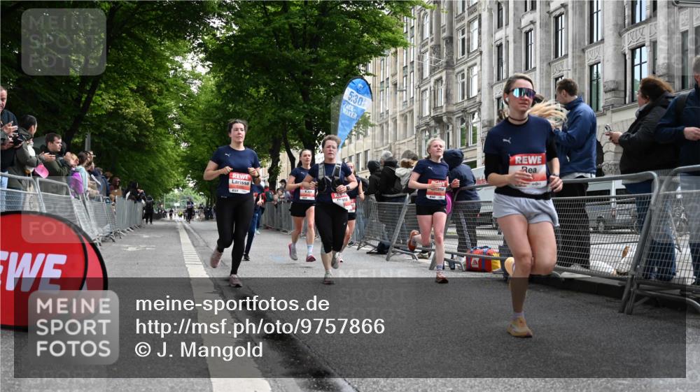 14.06.2026 - REWE Women's Run J. Mangold http://msf.ph/oto/9757866 14.06.2026 10:57:19 Ziel 5255, 5280, 5381, 5396, 5712, 5778, 5904, 5905, 5924 meine-sportfotos.de
