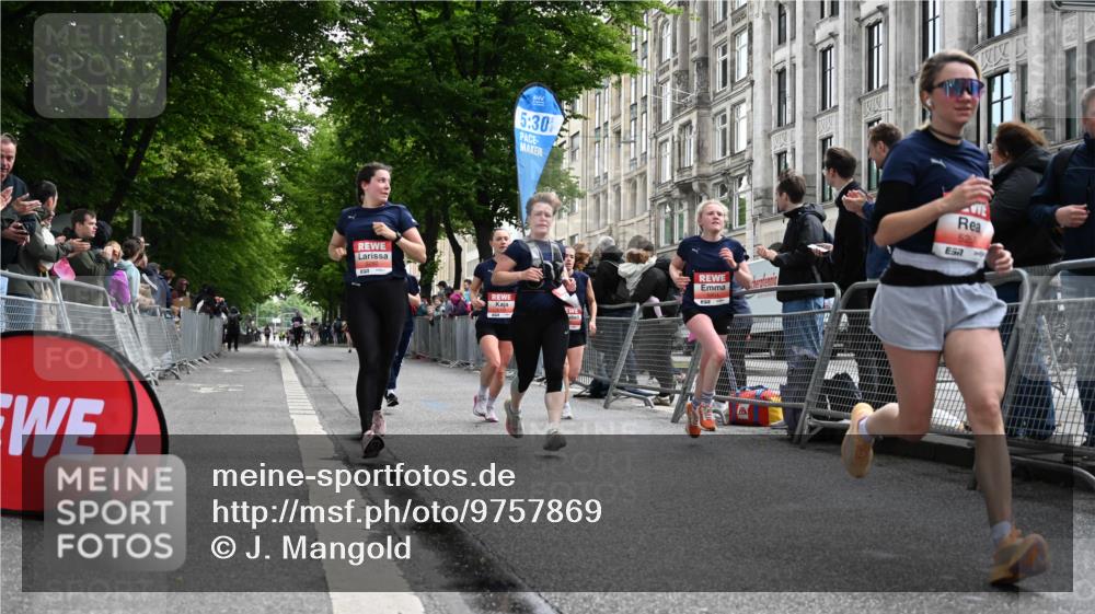 14.06.2026 - REWE Women's Run J. Mangold http://msf.ph/oto/9757869 14.06.2026 10:57:19 Ziel 5255, 5280, 5381, 5396, 5712, 5778, 5904, 5905, 5924 meine-sportfotos.de