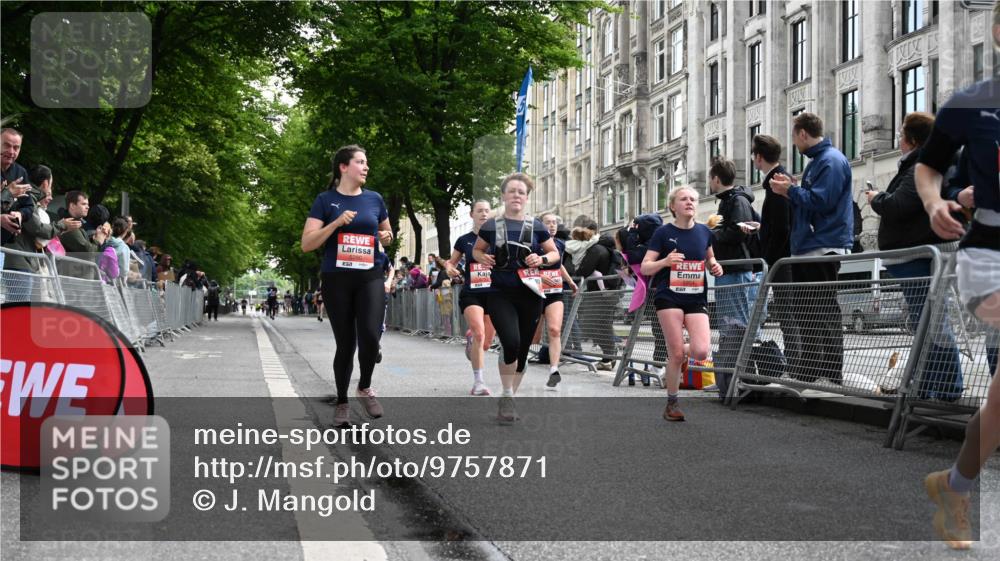 14.06.2026 - REWE Women's Run J. Mangold http://msf.ph/oto/9757871 14.06.2026 10:57:19 Ziel 5255, 5280, 5381, 5396, 5712, 5778, 5904, 5905, 5924 meine-sportfotos.de