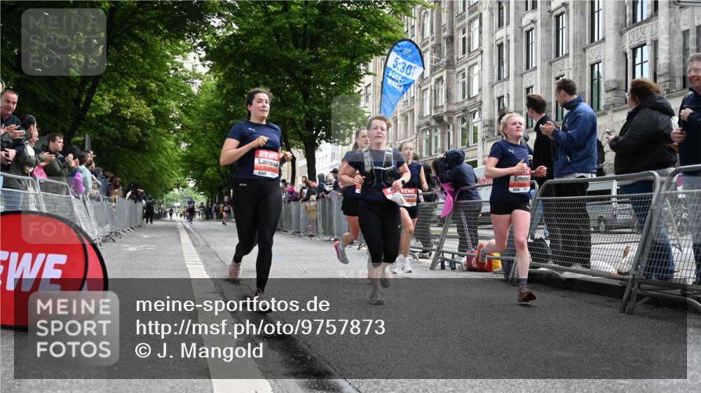 14.06.2026 - REWE Women's Run J. Mangold http://msf.ph/oto/9757873 14.06.2026 10:57:19 Ziel 5255, 5280, 5381, 5396, 5712, 5778, 5904, 5905, 5924 meine-sportfotos.de