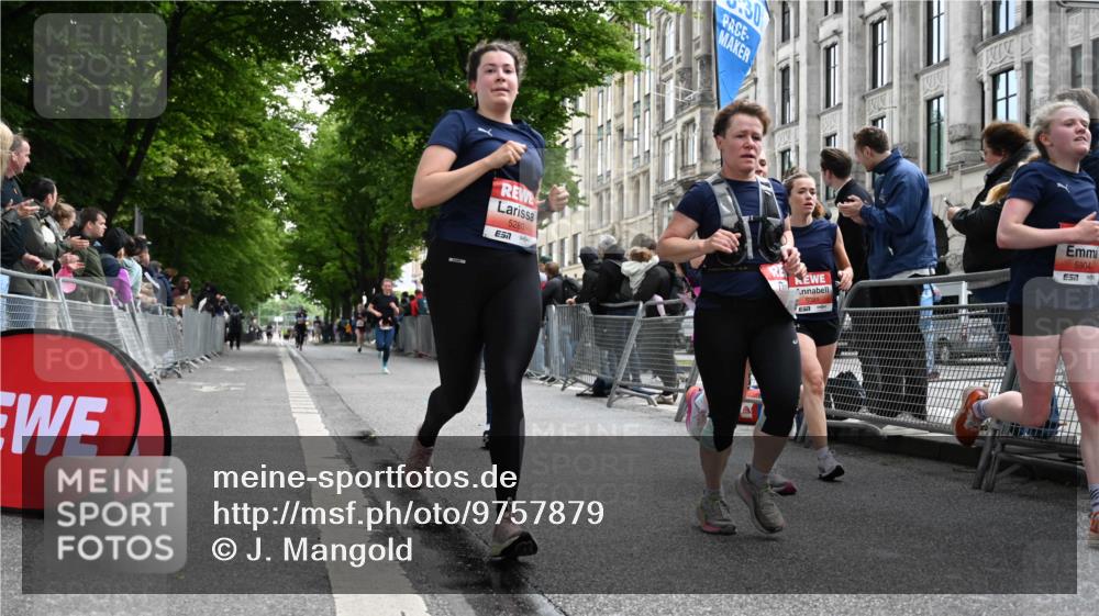 14.06.2026 - REWE Women's Run J. Mangold http://msf.ph/oto/9757879 14.06.2026 10:57:20 Ziel 5255, 5280, 5381, 5396, 5712, 5778, 5904, 5905 meine-sportfotos.de