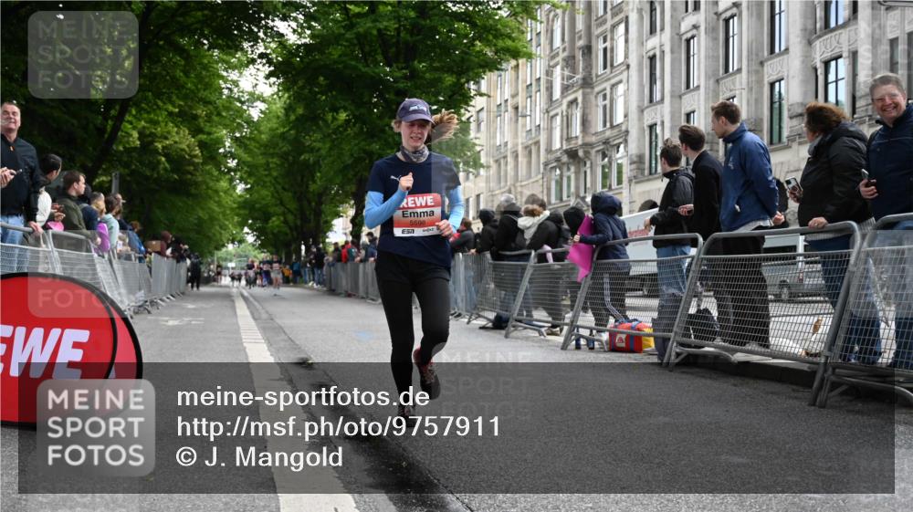 14.06.2026 - REWE Women's Run J. Mangold http://msf.ph/oto/9757911 14.06.2026 10:57:32 Ziel 5394, 5598 meine-sportfotos.de