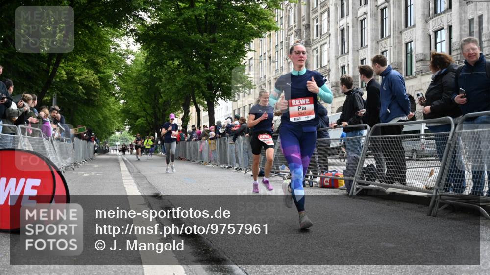 14.06.2026 - REWE Women's Run J. Mangold http://msf.ph/oto/9757961 14.06.2026 10:57:47 Ziel 5047, 5132, 5505, 5581, 5686, 5729 meine-sportfotos.de