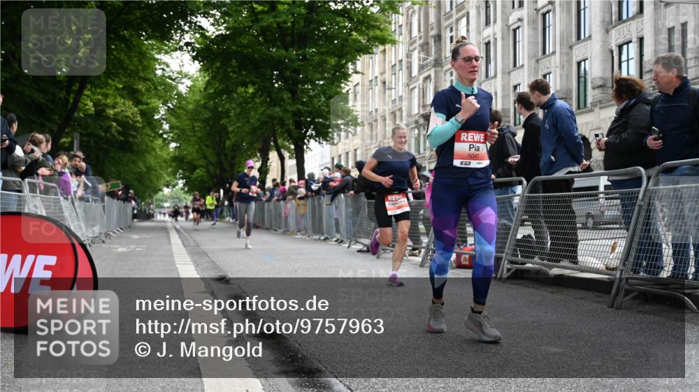 14.06.2026 - REWE Women's Run J. Mangold http://msf.ph/oto/9757963 14.06.2026 10:57:47 Ziel 5047, 5132, 5505, 5581, 5686, 5729 meine-sportfotos.de