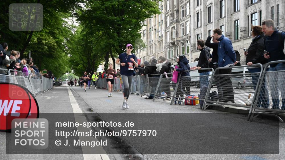14.06.2026 - REWE Women's Run J. Mangold http://msf.ph/oto/9757970 14.06.2026 10:57:49 Ziel 5047, 5132, 5505, 5581, 5604, 5661, 5686, 5729 meine-sportfotos.de