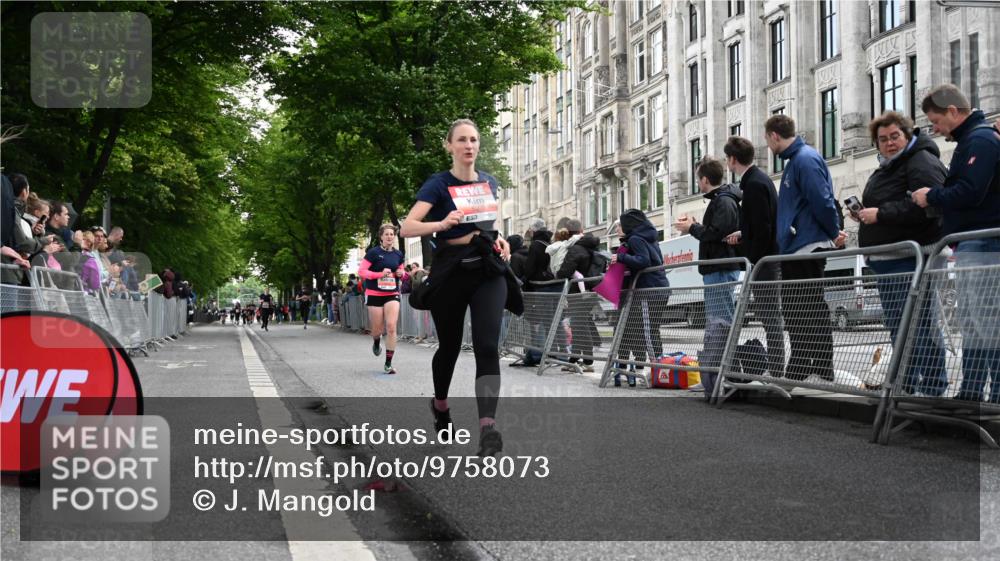 14.06.2026 - REWE Women's Run J. Mangold http://msf.ph/oto/9758073 14.06.2026 10:58:09 Ziel 5107, 5111, 5303, 5320, 5871, 5898 meine-sportfotos.de