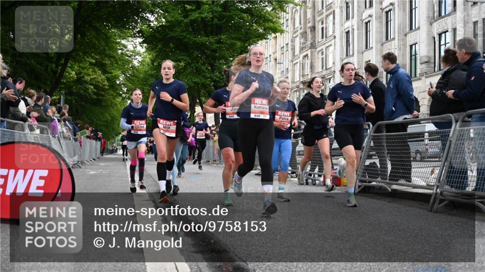 14.06.2026 - REWE Women's Run J. Mangold http://msf.ph/oto/9758153 14.06.2026 10:58:34 Ziel 5066, 5067, 5154, 5226, 5402, 5553, 5585, 5616, 5741, 5766, 5911, 6036 meine-sportfotos.de