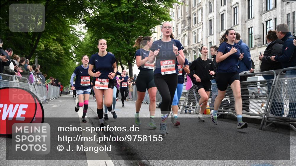 14.06.2026 - REWE Women's Run J. Mangold http://msf.ph/oto/9758155 14.06.2026 10:58:34 Ziel 5066, 5067, 5154, 5226, 5402, 5553, 5585, 5616, 5741, 5766, 5911, 6036 meine-sportfotos.de