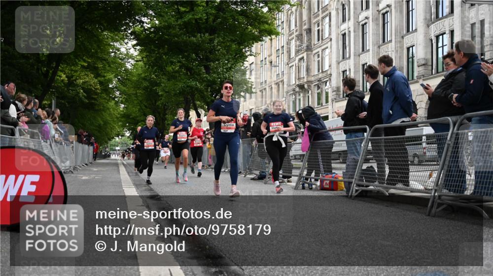 14.06.2026 - REWE Women's Run J. Mangold http://msf.ph/oto/9758179 14.06.2026 10:58:39 Ziel 5066, 5067, 5142, 5144, 5154, 5226, 5376, 5402, 5553, 5616, 5741, 5766, 5986 meine-sportfotos.de