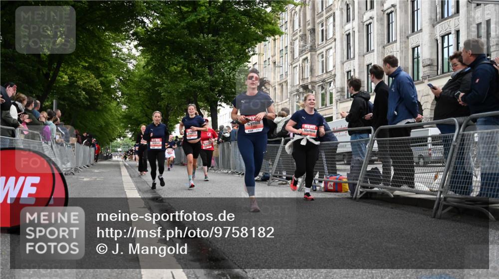 14.06.2026 - REWE Women's Run J. Mangold http://msf.ph/oto/9758182 14.06.2026 10:58:39 Ziel 5066, 5067, 5142, 5144, 5154, 5226, 5376, 5402, 5553, 5616, 5741, 5766, 5986 meine-sportfotos.de