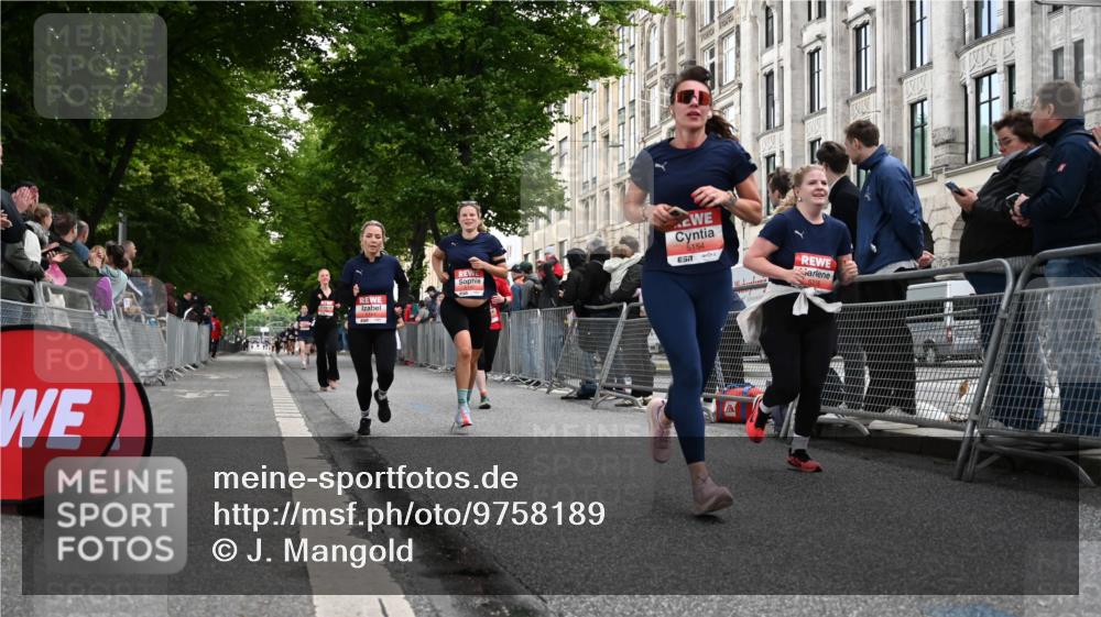 14.06.2026 - REWE Women's Run J. Mangold http://msf.ph/oto/9758189 14.06.2026 10:58:40 Ziel 5142, 5144, 5154, 5226, 5376, 5553, 5741, 5986 meine-sportfotos.de