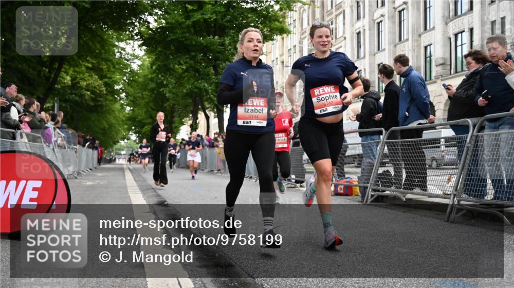 14.06.2026 - REWE Women's Run J. Mangold http://msf.ph/oto/9758199 14.06.2026 10:58:41 Ziel 5142, 5144, 5154, 5226, 5376, 5703, 5741, 5986 meine-sportfotos.de