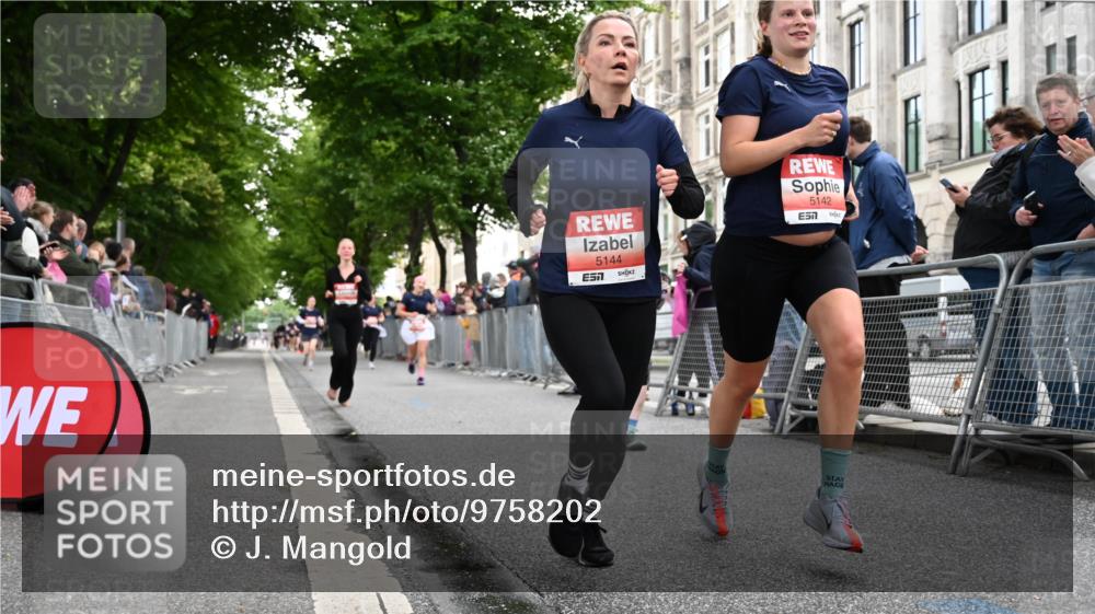 14.06.2026 - REWE Women's Run J. Mangold http://msf.ph/oto/9758202 14.06.2026 10:58:41 Ziel 5142, 5144, 5154, 5226, 5376, 5703, 5741, 5986 meine-sportfotos.de