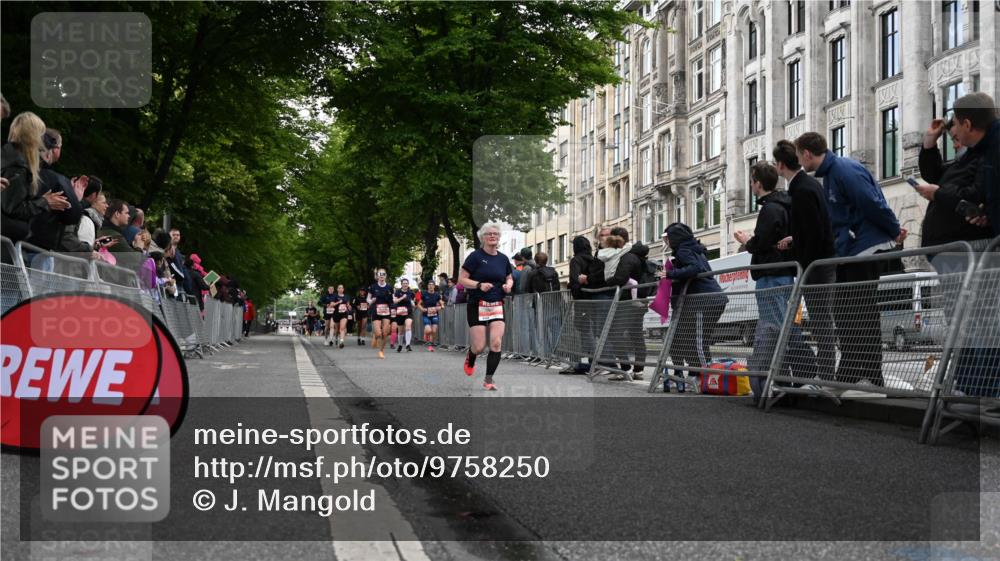 14.06.2026 - REWE Women's Run J. Mangold http://msf.ph/oto/9758250 14.06.2026 10:58:55 Ziel 5095, 5731, 6056 meine-sportfotos.de