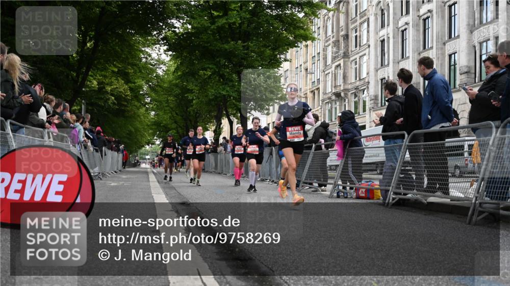 14.06.2026 - REWE Women's Run J. Mangold http://msf.ph/oto/9758269 14.06.2026 10:58:59 Ziel 5095, 5172, 5337, 5635, 5731, 6011, 6020, 6054, 6056 meine-sportfotos.de