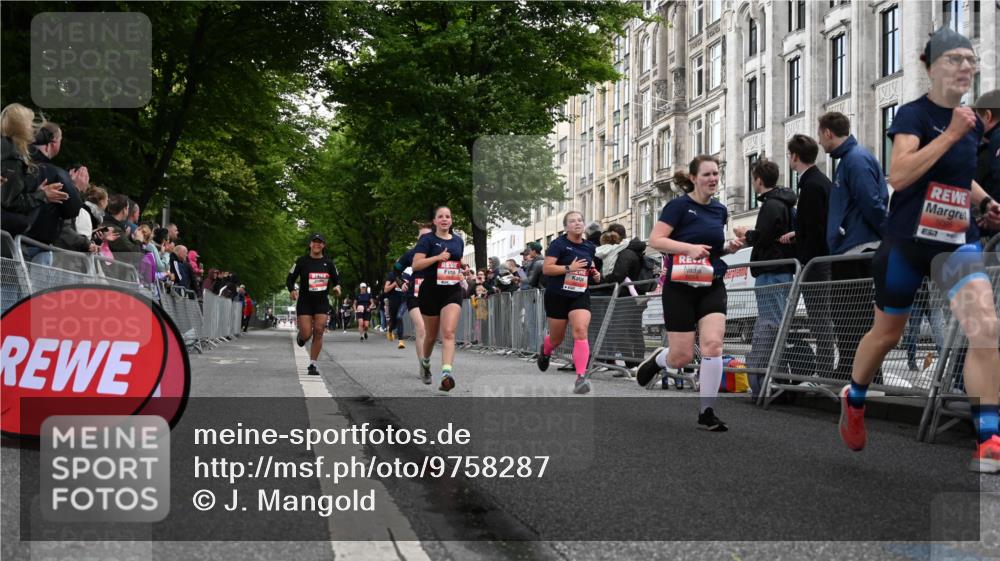 14.06.2026 - REWE Women's Run J. Mangold http://msf.ph/oto/9758287 14.06.2026 10:59:01 Ziel 5095, 5172, 5337, 5635, 5731, 6011, 6020, 6054, 6056 meine-sportfotos.de