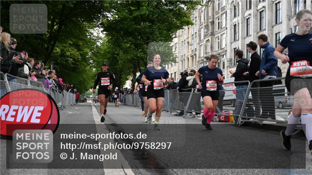 14.06.2026 - REWE Women's Run J. Mangold http://msf.ph/oto/9758297 14.06.2026 10:59:02 Ziel 5095, 5172, 5337, 5635, 5731, 6011, 6020, 6054 meine-sportfotos.de