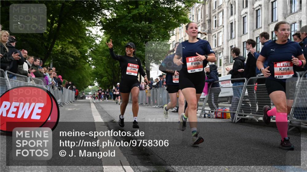 14.06.2026 - REWE Women's Run J. Mangold http://msf.ph/oto/9758306 14.06.2026 10:59:03 Ziel 5095, 5172, 5337, 5635, 5731, 6011, 6020, 6054 meine-sportfotos.de
