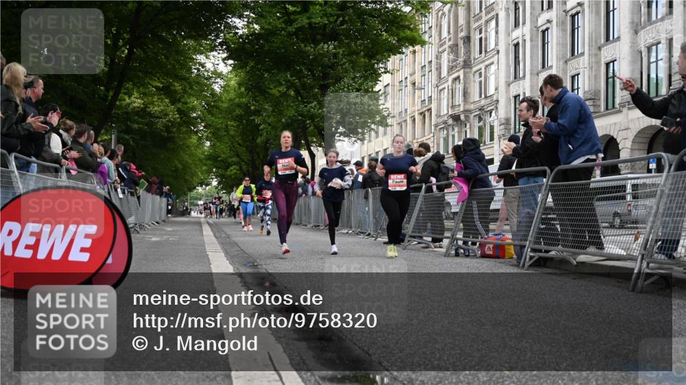 14.06.2026 - REWE Women's Run J. Mangold http://msf.ph/oto/9758320 14.06.2026 10:59:12 Ziel 5032, 5117, 5404, 5409, 5590, 5701, 6016 meine-sportfotos.de