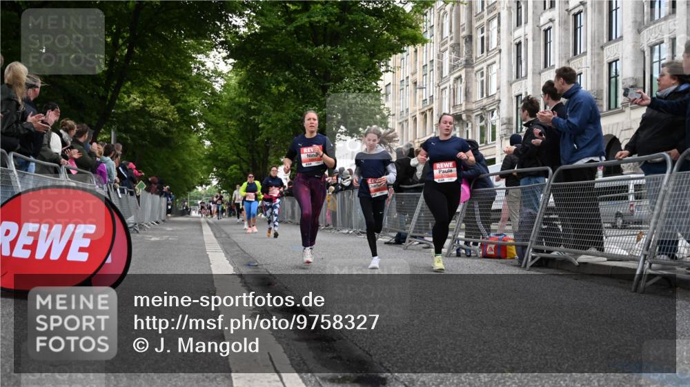 14.06.2026 - REWE Women's Run J. Mangold http://msf.ph/oto/9758327 14.06.2026 10:59:12 Ziel 5032, 5117, 5404, 5409, 5590, 5701, 6016 meine-sportfotos.de
