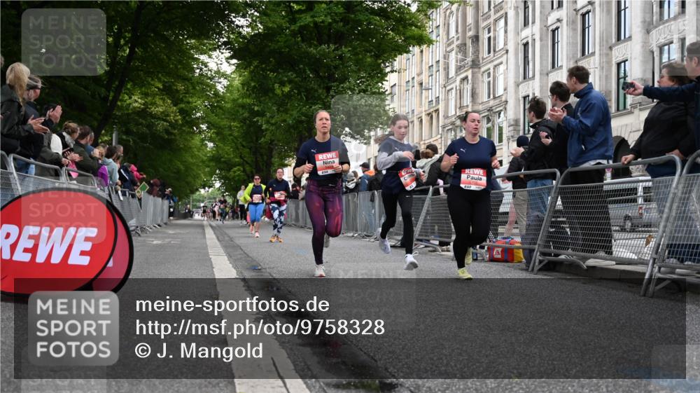 14.06.2026 - REWE Women's Run J. Mangold http://msf.ph/oto/9758328 14.06.2026 10:59:13 Ziel 5032, 5117, 5404, 5409, 5590, 5701, 6016 meine-sportfotos.de