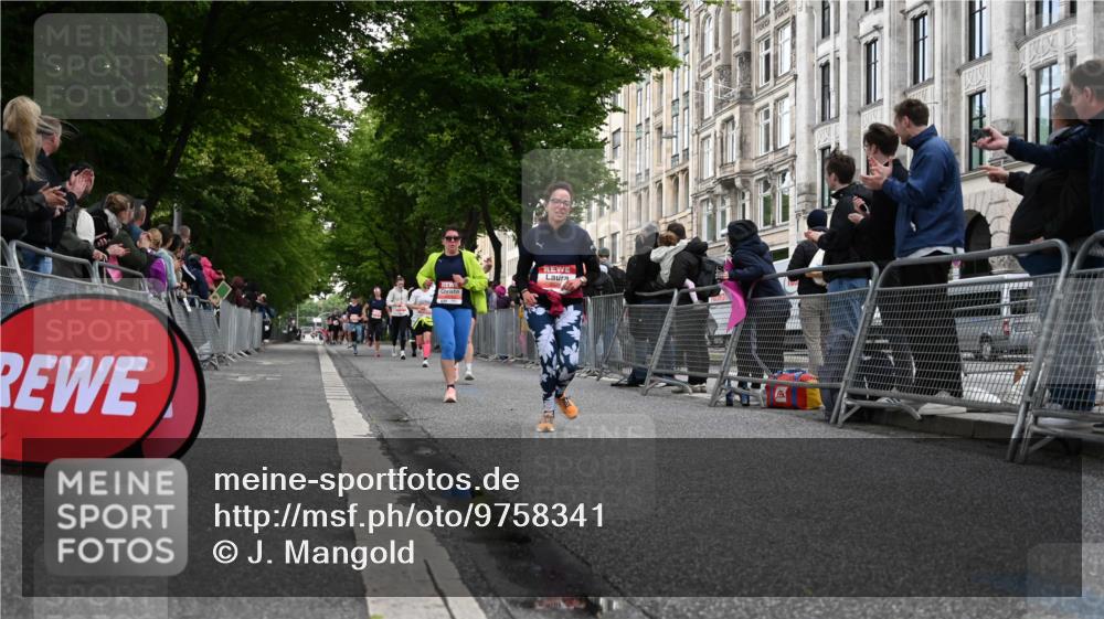 14.06.2026 - REWE Women's Run J. Mangold http://msf.ph/oto/9758341 14.06.2026 10:59:16 Ziel 5117, 5404, 5409, 5418, 5536, 5590, 5701, 6016 meine-sportfotos.de