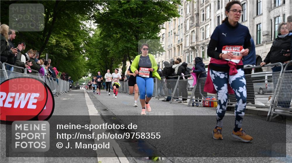 14.06.2026 - REWE Women's Run J. Mangold http://msf.ph/oto/9758355 14.06.2026 10:59:17 Ziel 5117, 5404, 5409, 5418, 5536, 5590, 5634, 5642, 5701, 6016 meine-sportfotos.de