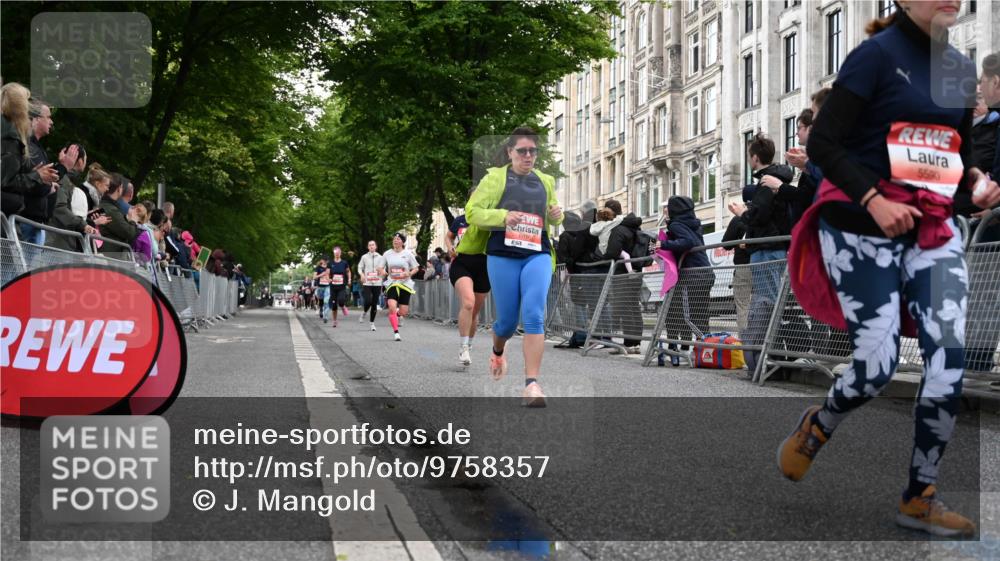 14.06.2026 - REWE Women's Run J. Mangold http://msf.ph/oto/9758357 14.06.2026 10:59:17 Ziel 5117, 5404, 5409, 5418, 5536, 5590, 5634, 5642, 5701, 6016 meine-sportfotos.de
