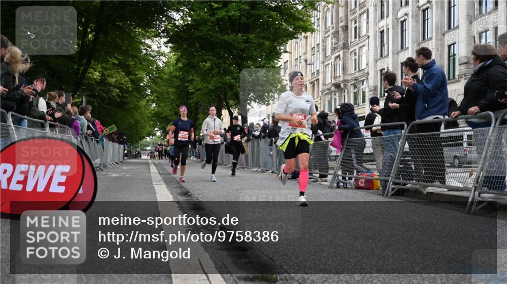 14.06.2026 - REWE Women's Run J. Mangold http://msf.ph/oto/9758386 14.06.2026 10:59:20 Ziel 5117, 5418, 5536, 5560, 5590, 5634, 5642, 6016, 6017 meine-sportfotos.de