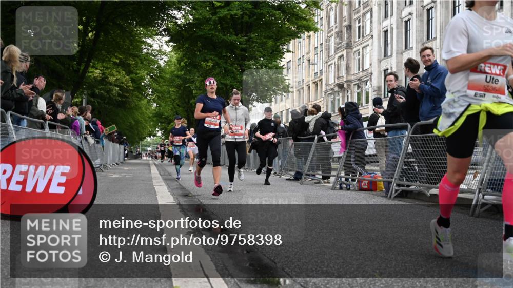 14.06.2026 - REWE Women's Run J. Mangold http://msf.ph/oto/9758398 14.06.2026 10:59:21 Ziel 5117, 5418, 5536, 5560, 5590, 5634, 5642, 6016, 6017 meine-sportfotos.de