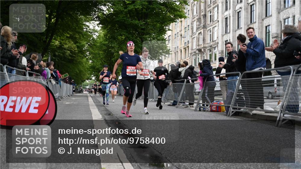 14.06.2026 - REWE Women's Run J. Mangold http://msf.ph/oto/9758400 14.06.2026 10:59:21 Ziel 5117, 5418, 5536, 5560, 5590, 5634, 5642, 6016, 6017 meine-sportfotos.de