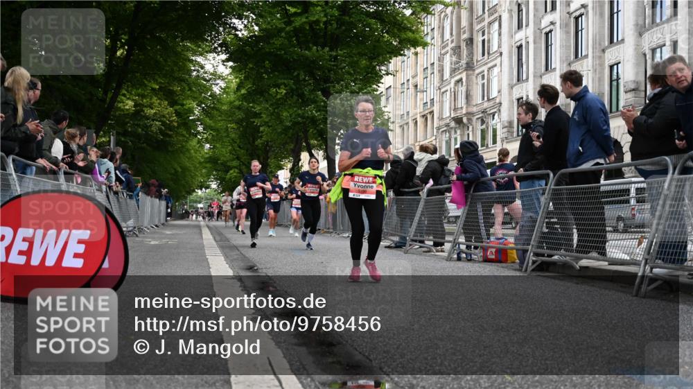 14.06.2026 - REWE Women's Run J. Mangold http://msf.ph/oto/9758456 14.06.2026 10:59:31 Ziel 5139, 5258, 5886, 5928, 6030, 6031 meine-sportfotos.de