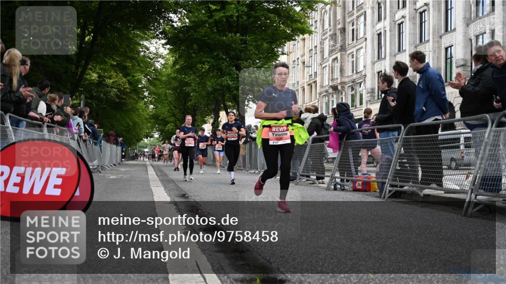 14.06.2026 - REWE Women's Run J. Mangold http://msf.ph/oto/9758458 14.06.2026 10:59:31 Ziel 5139, 5258, 5886, 5928, 6030, 6031 meine-sportfotos.de