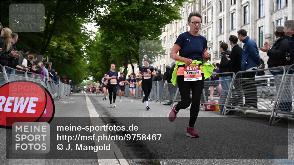 14.06.2026 - REWE Women's Run J. Mangold http://msf.ph/oto/9758467 14.06.2026 10:59:32 Ziel 5094, 5139, 5258, 5886, 5928, 6030, 6031 meine-sportfotos.de