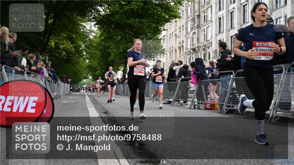 14.06.2026 - REWE Women's Run J. Mangold http://msf.ph/oto/9758488 14.06.2026 10:59:34 Ziel 5094, 5139, 5217, 5258, 5569, 5873, 5886, 6030, 6031 meine-sportfotos.de
