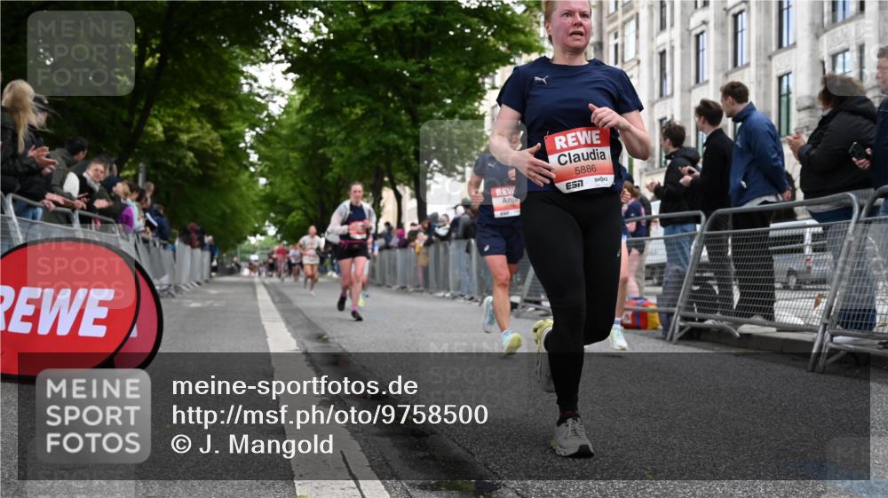 14.06.2026 - REWE Women's Run J. Mangold http://msf.ph/oto/9758500 14.06.2026 10:59:35 Ziel 5094, 5139, 5217, 5258, 5569, 5873, 5886, 6030, 6031 meine-sportfotos.de