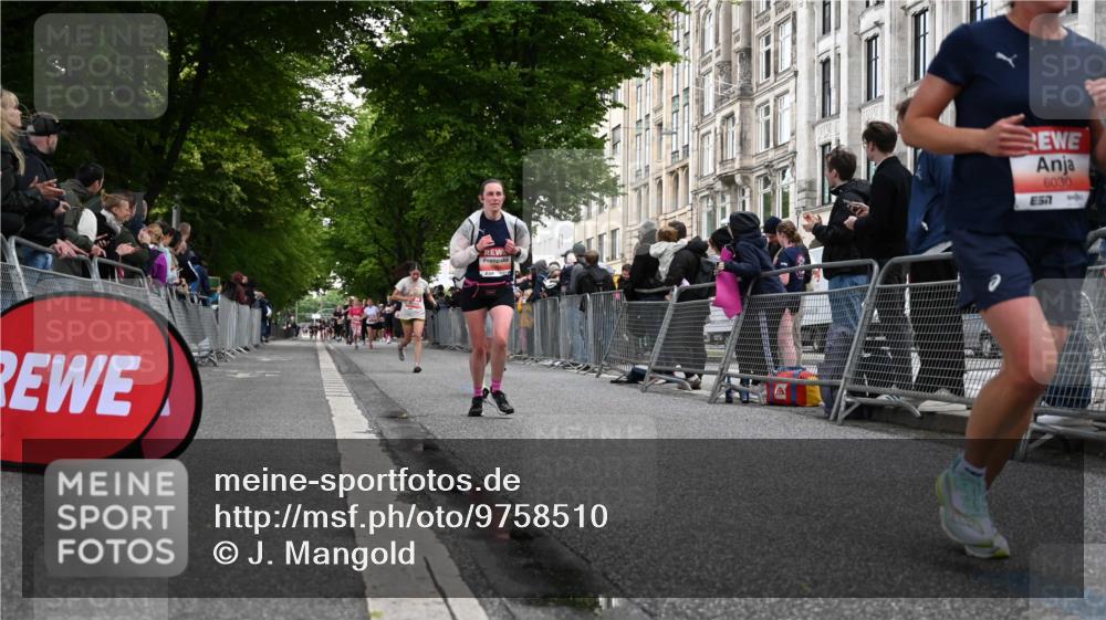 14.06.2026 - REWE Women's Run J. Mangold http://msf.ph/oto/9758510 14.06.2026 10:59:36 Ziel 5094, 5139, 5217, 5258, 5569, 5873, 5886, 6030, 6031 meine-sportfotos.de