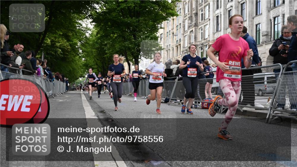 14.06.2026 - REWE Women's Run J. Mangold http://msf.ph/oto/9758556 14.06.2026 10:59:46 Ziel 5101, 5274, 5286, 5340, 5526, 5801, 5821, 5892, 6034, 6035 meine-sportfotos.de