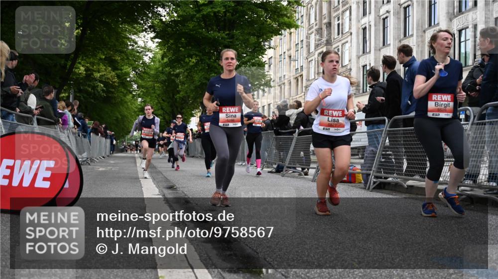 14.06.2026 - REWE Women's Run J. Mangold http://msf.ph/oto/9758567 14.06.2026 10:59:47 Ziel 5101, 5274, 5286, 5340, 5526, 5801, 5821, 5892, 6034, 6035 meine-sportfotos.de
