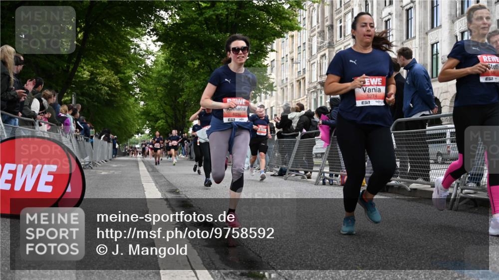 14.06.2026 - REWE Women's Run J. Mangold http://msf.ph/oto/9758592 14.06.2026 10:59:50 Ziel 5101, 5274, 5284, 5286, 5340, 5526, 5792, 5801, 5821, 5892, 5930, 6034, 6035 meine-sportfotos.de