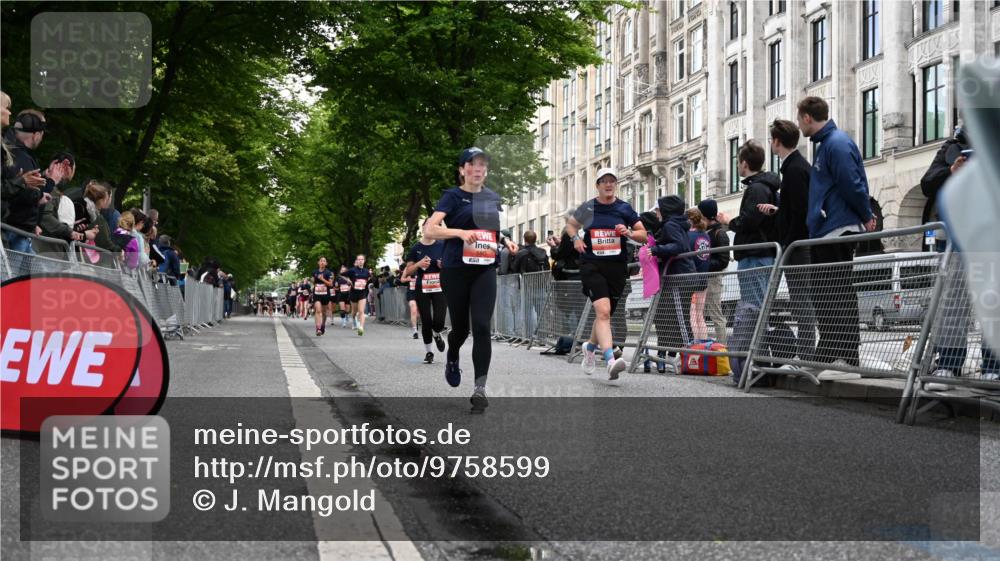 14.06.2026 - REWE Women's Run J. Mangold http://msf.ph/oto/9758599 14.06.2026 10:59:51 Ziel 5101, 5274, 5284, 5286, 5526, 5792, 5801, 5821, 5892, 5930, 5954, 6034, 6035 meine-sportfotos.de
