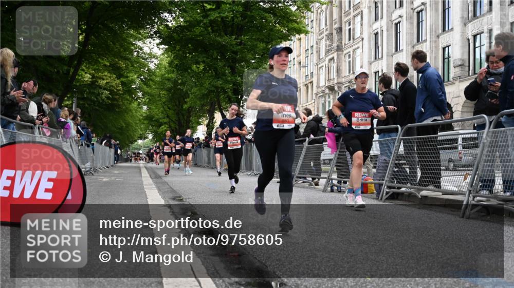14.06.2026 - REWE Women's Run J. Mangold http://msf.ph/oto/9758605 14.06.2026 10:59:52 Ziel 5101, 5274, 5284, 5792, 5801, 5892, 5930, 5954, 6034, 6035 meine-sportfotos.de